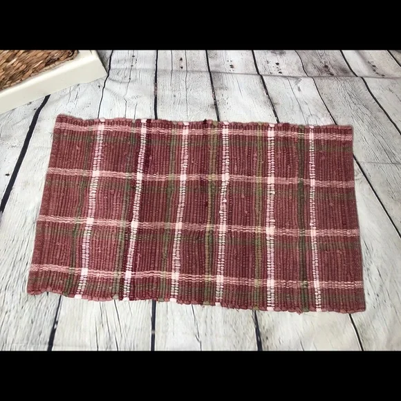 Distressed Throw Rug - Picture 1 of 6